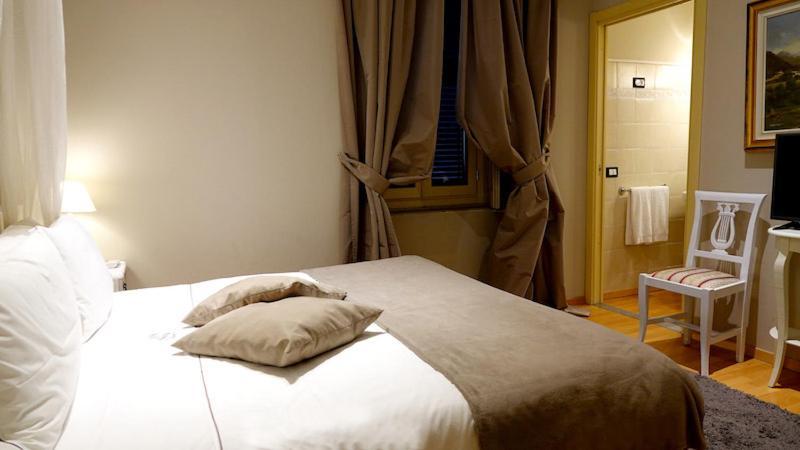 Villa Mimosa Au Lac - Estella Hotels Italia Toscolano Maderno Exteriör bild